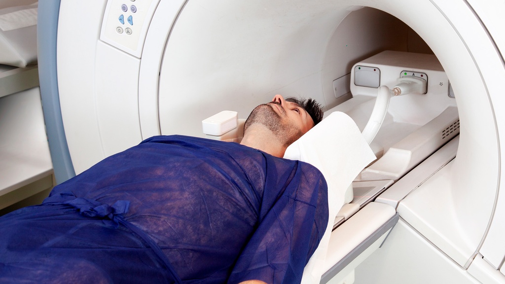 Tomografia Cuello con Contraste